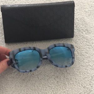 Gucci Sunglasses mirrored blue lenses 😎